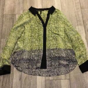 2/$9, 4/$15 BCBGMAXAZRIA Sadie silk Blouse green snake print